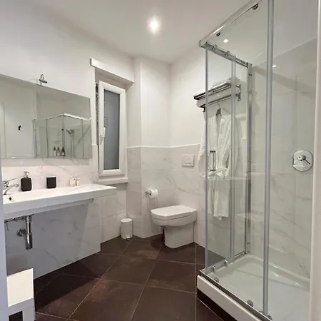 Interlude * רומא