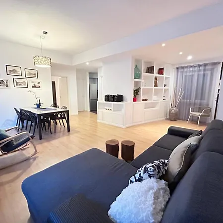 Interlude Apartment *
